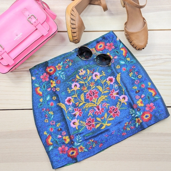 FINAL SALE 🆕🌿BOHO METALLIC SKIRT🌿 - Picture 3 of 8